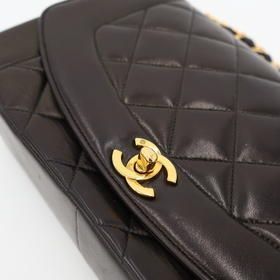 Chanel Diana Flap Quilted 25 Chain Shoulder Bag Lambskin Black Gold Hardware — view 4