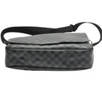 Louis Vuitton Damier Graphite Shoulder Bag Daniel GM — view 5