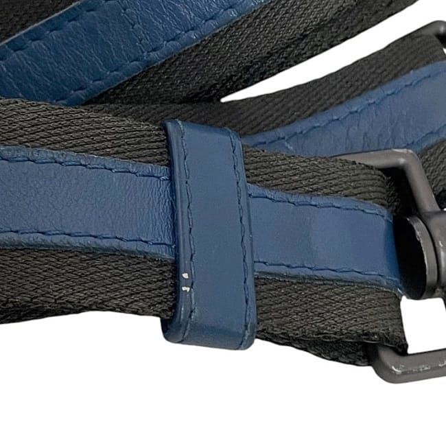 Bottega Veneta Shoulder Bag Blue Intrecciato Leather — view 9