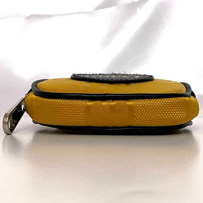 Gucci Mini Pouch Yellow Black Off the Grid — view 4