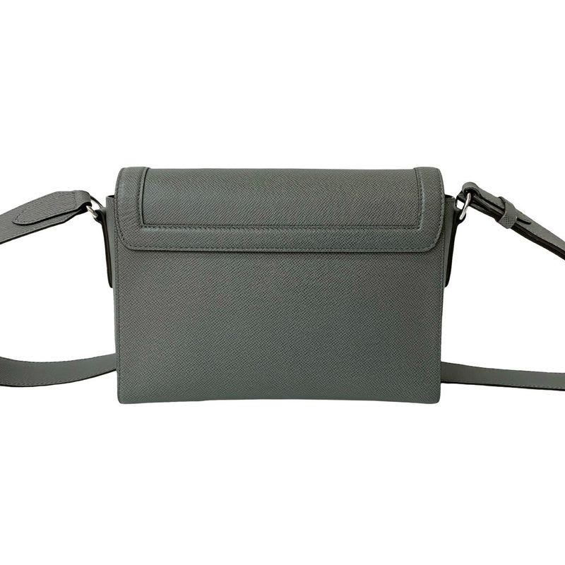 Louis Vuitton New Flap Messenger Taiga Leather Shoulder Bag — view 4