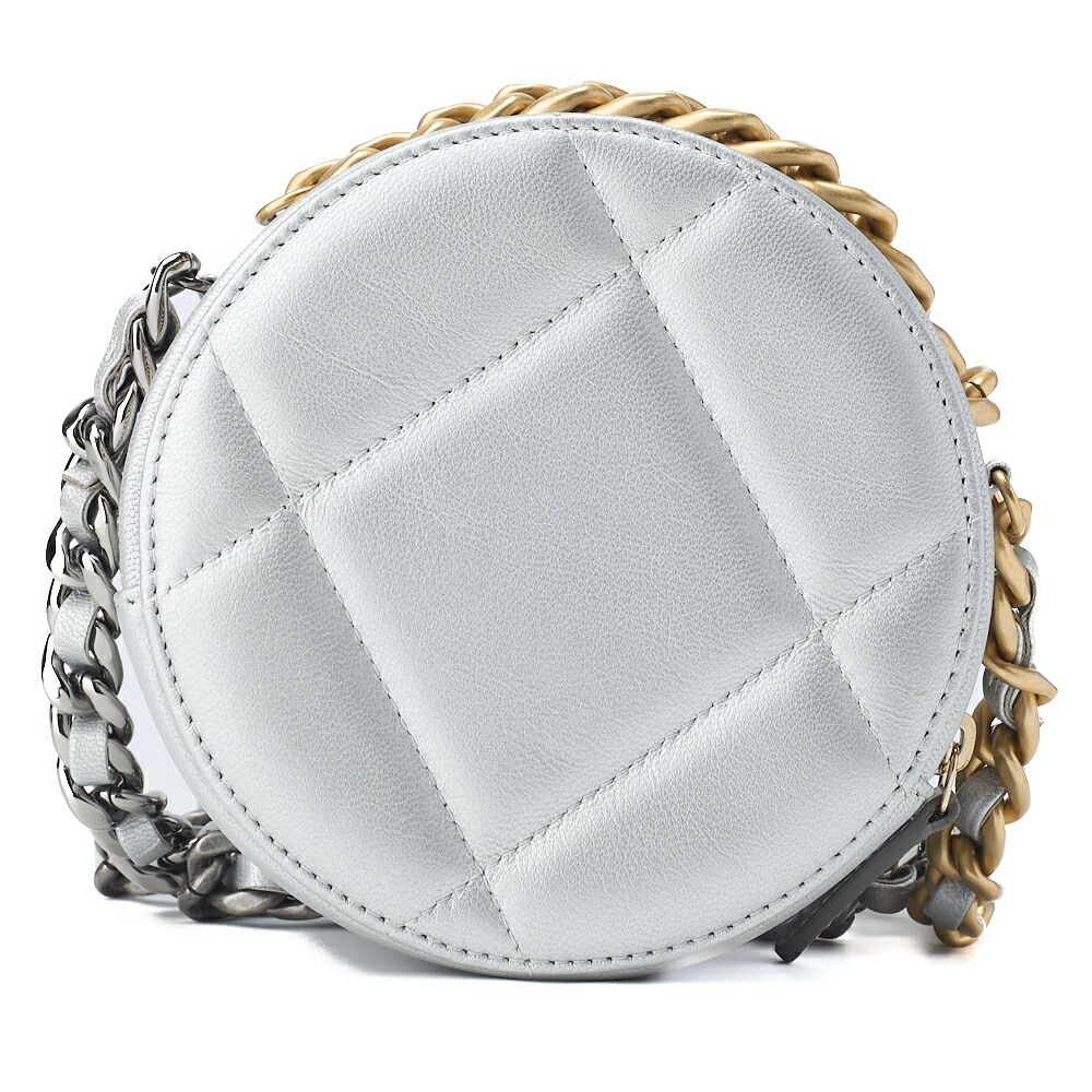 Chanel Tote 19 Quilted Chain Shoulder Lambskin Silver — view 4