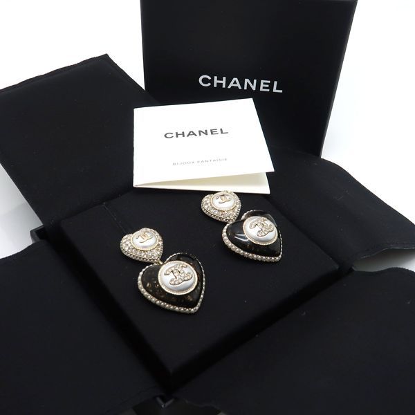 Chanel Ab9394 Heart B22 B Coco Mark Faux Pearl Rhinestone — view 4