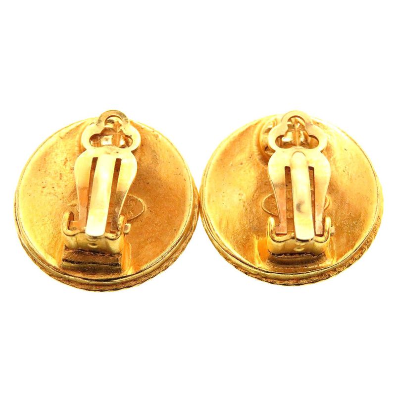 Chanel Coco Mark 04 a Metal Gold Vintage Earrings 0060 — view 4