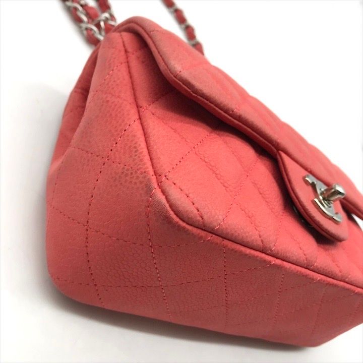 Chanel CC Logo Turnlock Soft Caviar Mini Quilted Chain Shoulder Bag Pink — view 5