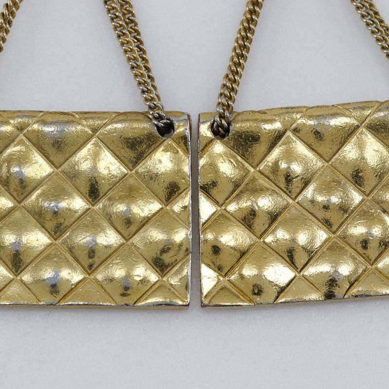 Chanel Quilted Bag Motif Vintage Gold Plated 93 A 37.8 — view 9