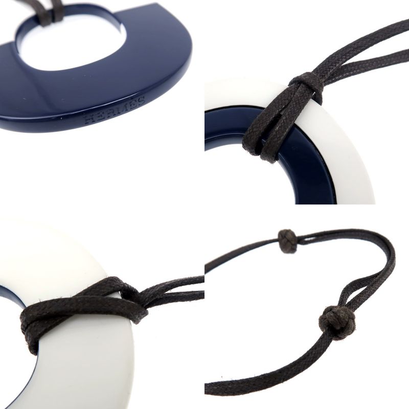 Hermes Necklace Ismu GM Lacquer Buffalo Horn White Navy Pendant — view 6