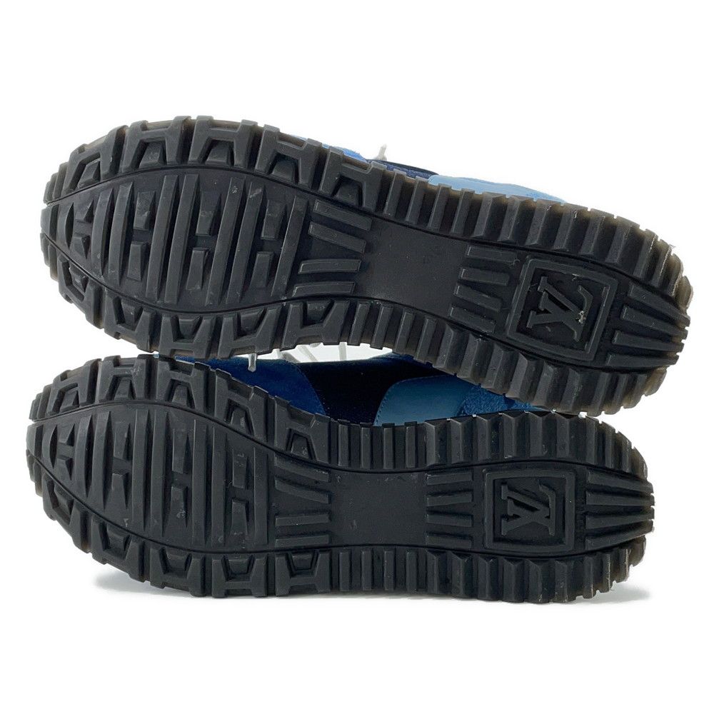 Louis Vuitton Sneakers Run Away — view 4