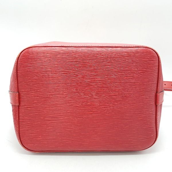Louis Vuitton Epi Drawstring Shape Petite Noe Shoulder Bag — view 3