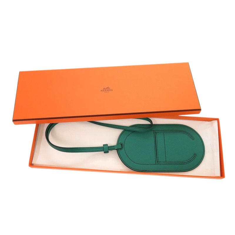 Hermes In The Loop Togo PM Vaux Epson Vert Jade Engraved D Green 0282 — view 2