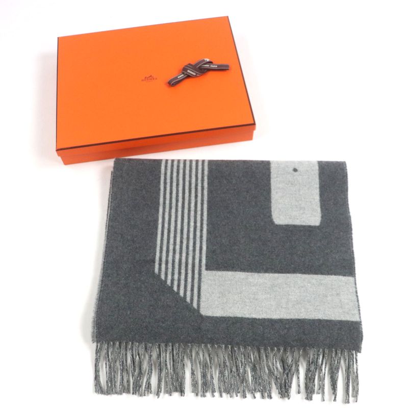 Hermes Sangre A Bucle 100% Cashmere Anthogracito Gris Cles Fringed Scarf — view 2