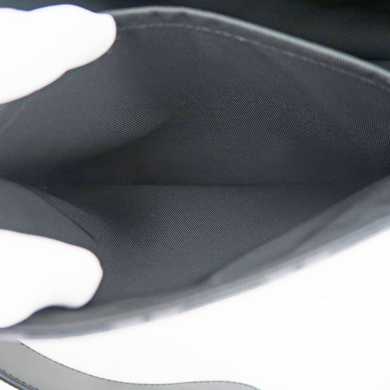 Louis Vuitton Messenger-voyage PM RFID Shoulder Bag Black — view 8