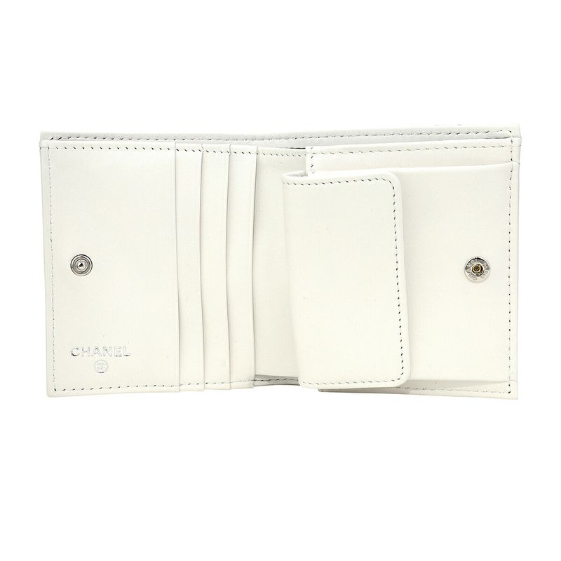 Chanel Bifold Wallet Small Flap White — view 5