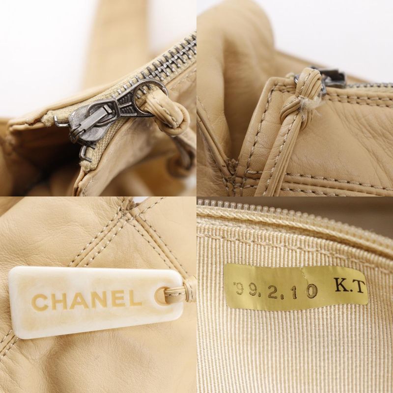 Chanel Lambskin Beige Shoulder Bag — view 9