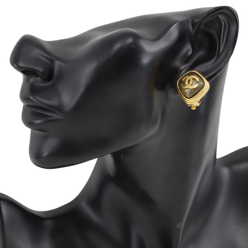 Chanel Coco Mark Vintage Gold Plated 97 a 20.2 g Earrings — view 3