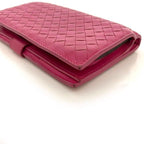 Bottega Veneta Bifold Wallet Pink Intrecciato Hook — view 4