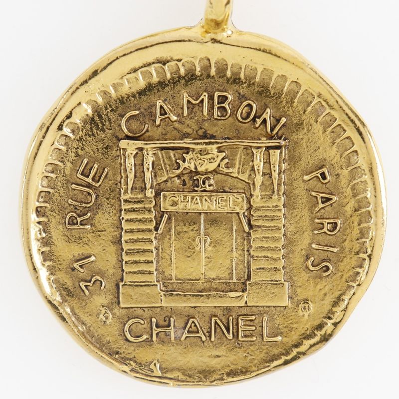 Chanel 31 rue Cambon Coin Gold Plated 108.4 g Necklace — view 7