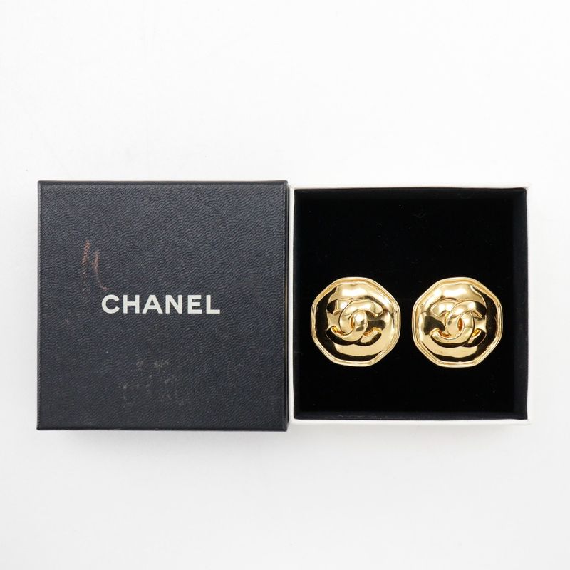 Chanel Coco Mark Vintage Gold Plated 95 P 25.5 g Earrings — view 7