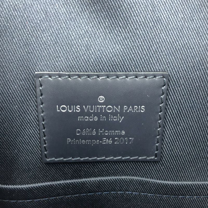 Louis Vuitton Monogram Savannah Messenger BB Shoulder Bag Navy — view 6
