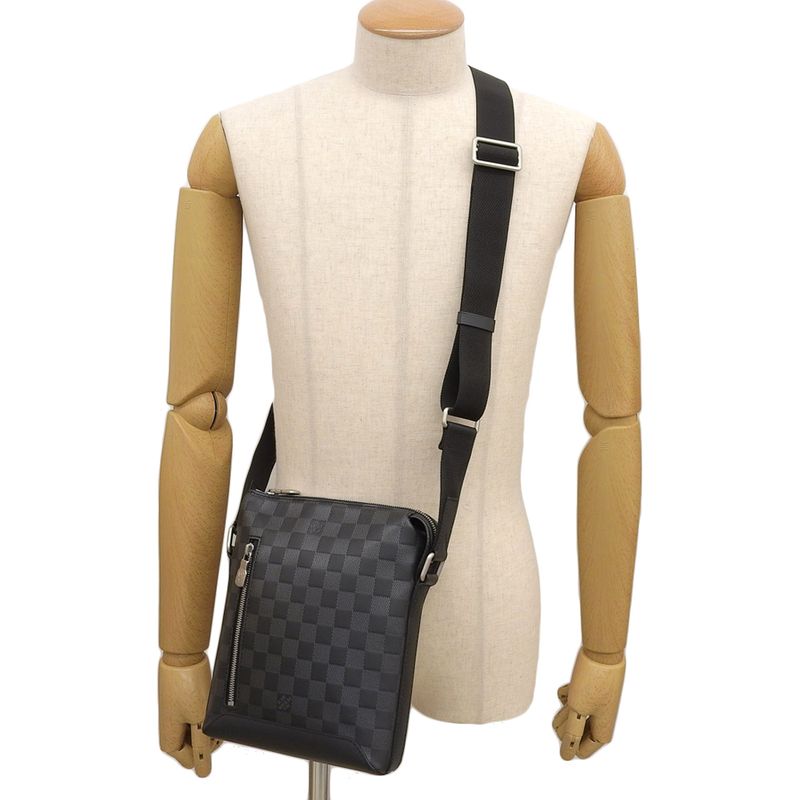 Louis Vuitton Damier Infini Discovery Messenger BB Shoulder Bag — view 8
