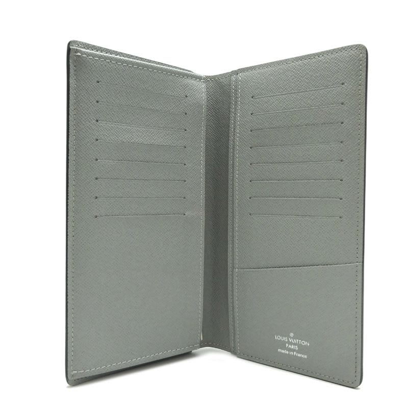 Louis Vuitton Bifold Wallet — view 3