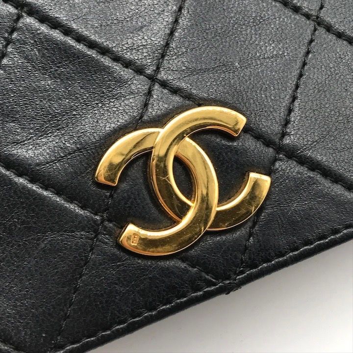 Chanel Quilted Lambskin CC Logo Push Lock Chain Shoulder Bag Black — view 9