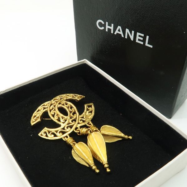 Chanel Brooch 95 A Vintage Coco Mark GP — view 3