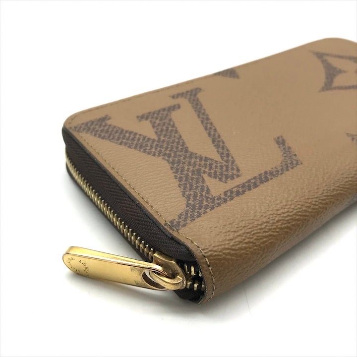 Louis Vuitton Monogram Giant Reverse Zippy Wallet — view 5
