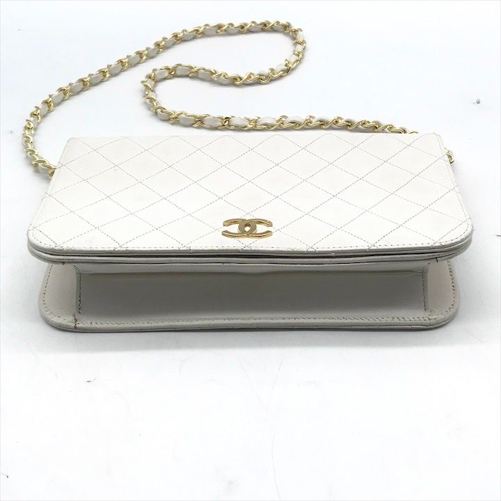 Chanel Quilted Lambskin CC Logo Push Lock Chain Shoulder Bag White — view 4