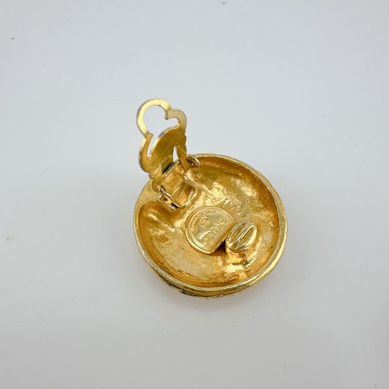 Chanel Vintage Earrings Round — view 6