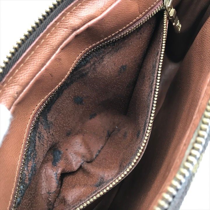 Louis Vuitton Monogram Marly Dragonne Second Pouch Purse — view 9