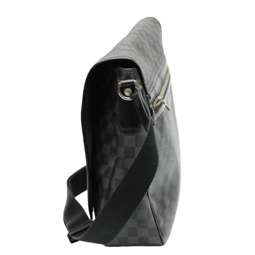 Louis Vuitton Damier Graphite Shoulder Bag Daniel GM — view 4