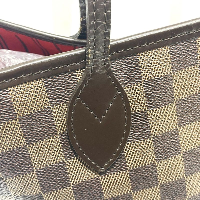 Louis Vuitton Damier Neverfull MM Leather Tote Shoulder Bag — view 9