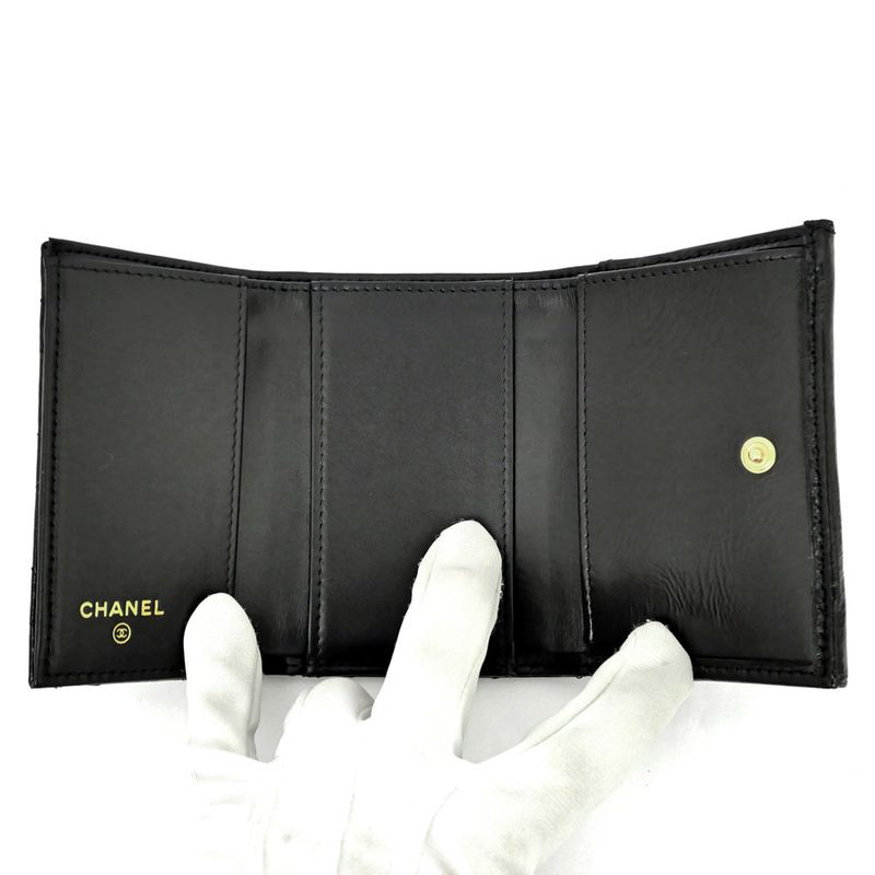 Chanel Small Flap Wallet Black Gold Hardware Shiny Calfskin — view 7