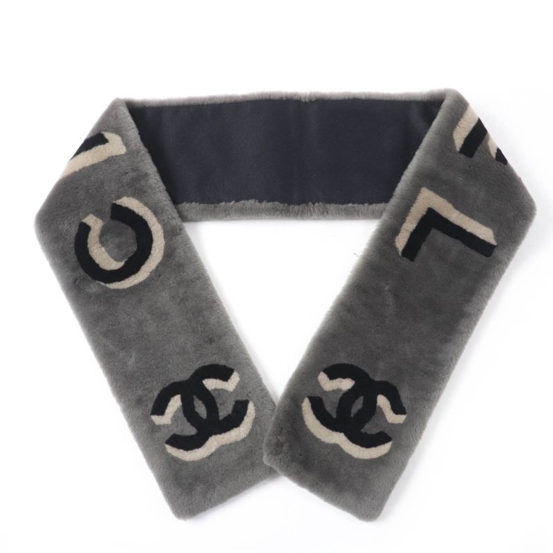 Chanel 20 B Aa7074 Mouton Lined 100% Cashmere Coco Mark Logo Design Tippet Shawl — view 3