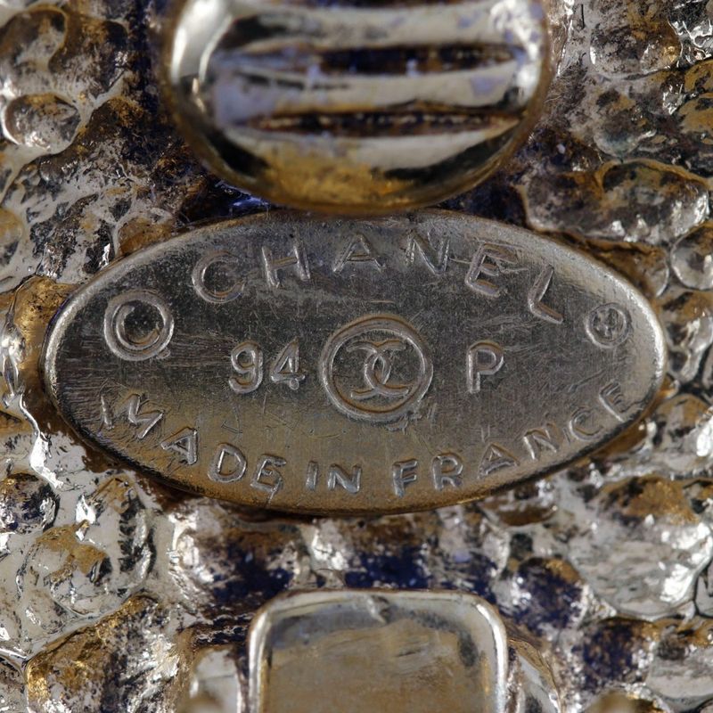 Chanel Coco Mark Vintage Gold Plated 94 P 24 g Earrings — view 7