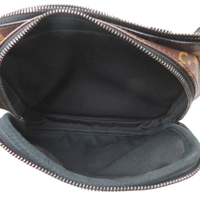 Louis Vuitton Waist Bag — view 8