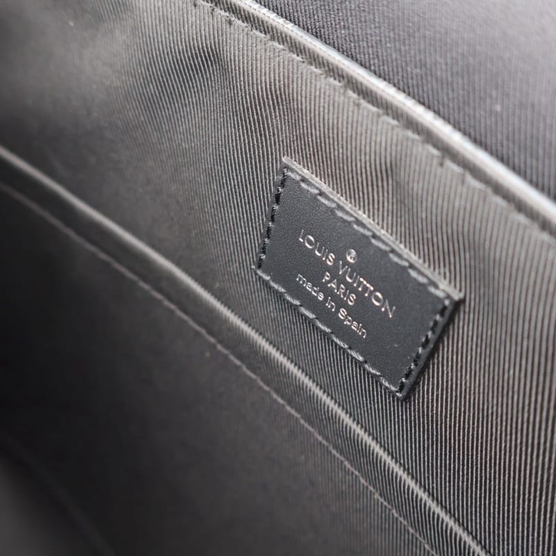 Louis Vuitton Damier Graphite Crossbody District PM NV2 Shoulder Bag — view 7