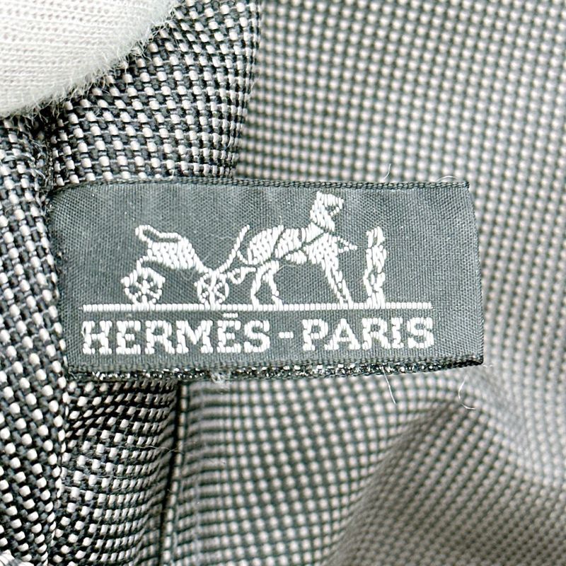 Hermes MM Her Line Tote Bag — view 9
