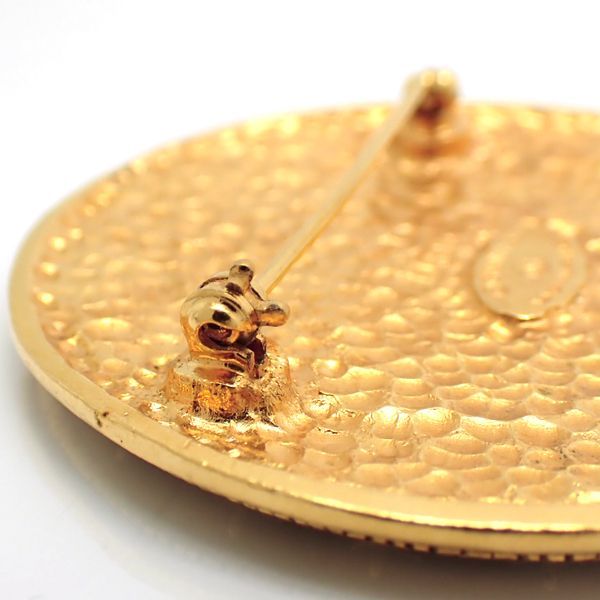 Chanel Brooch 1169 Vintage GP Round Lion — view 8