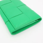 Bottega Veneta Maxi Intrecciato Leather Wallet Green — view 7