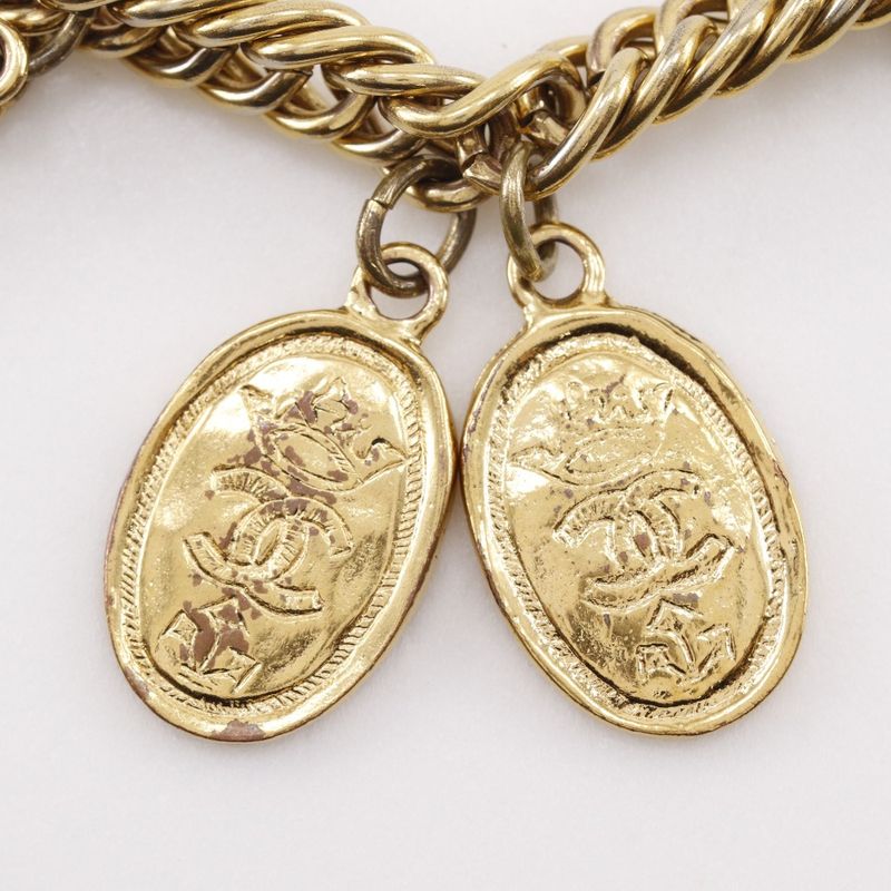 Chanel Medallion Charm Coco Mark Chain Gold Plated 83.4 g Bracelet — view 8