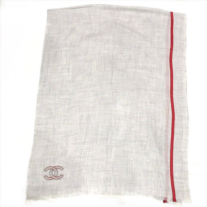 Chanel CC Logo Cashmere Blend Large Shawl Gray Scarf — view 4