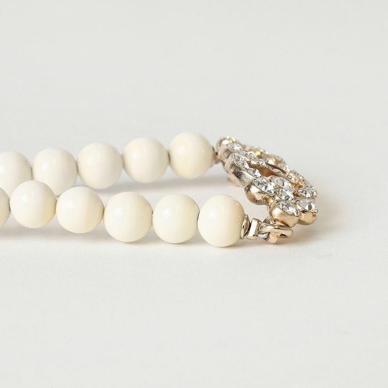 Chanel Bracelet Gold White — view 3