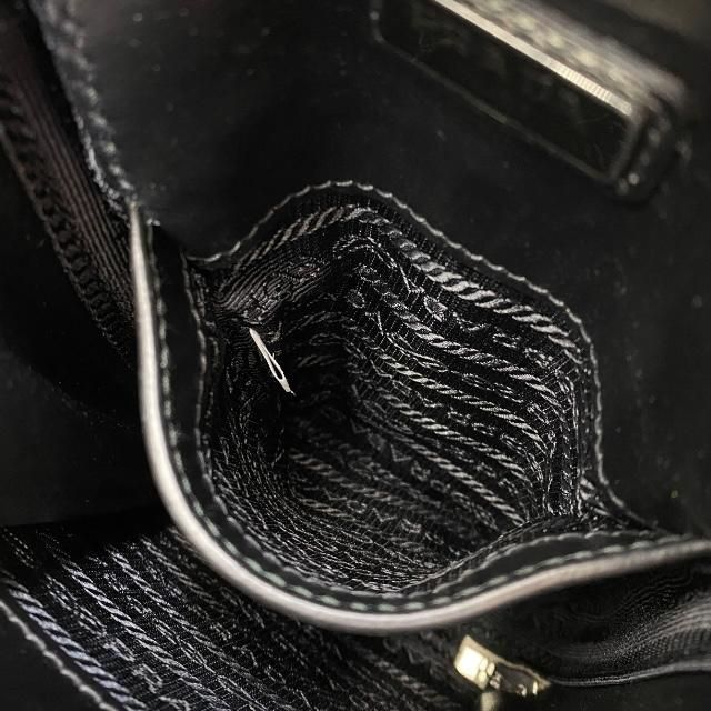 Prada 2 Vz039 Shoulder Bag Body Mini Triangle Logo Leather White — view 5