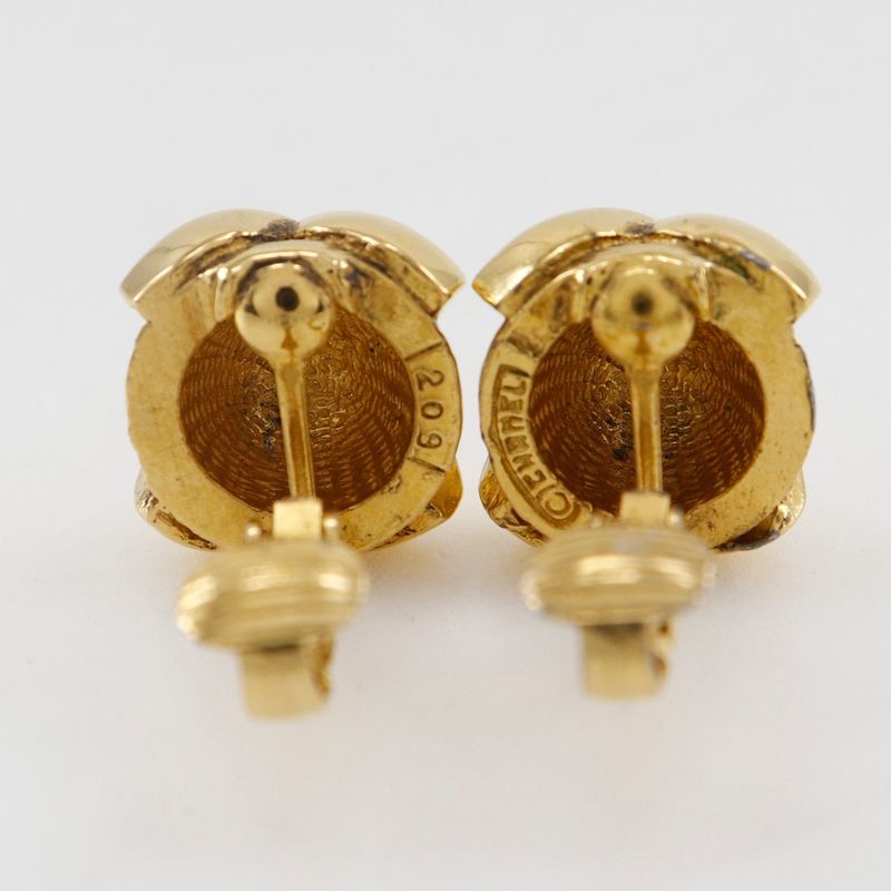 Chanel Coco Mark Vintage Gold Plated 11.2 g Earrings — view 5