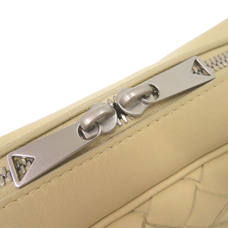 Bottega Veneta Intrecciato Leather Beige Shoulder Bag 1343 — view 8