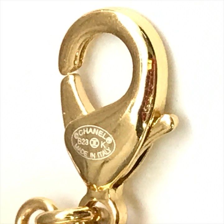 Chanel Bag Motif 3 Rows Pearl Gold Bracelet — view 6